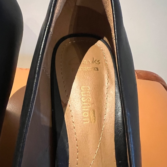 Clark’s Leather High Heels - Picture 3 of 4